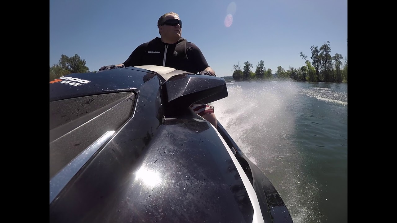Jet Skiing on the Willamette River, Portland, OR YouTube