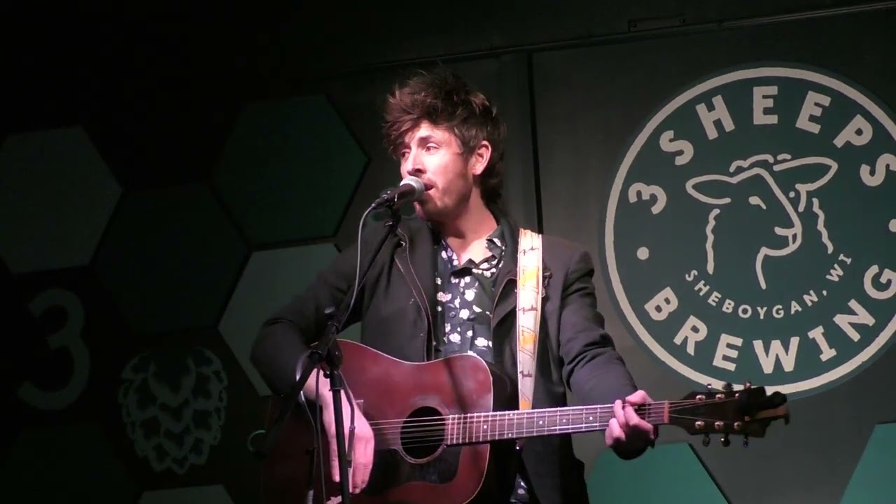 Brett Newski-Cliche Folk Song live in Sheboygan, WI 12-13-25