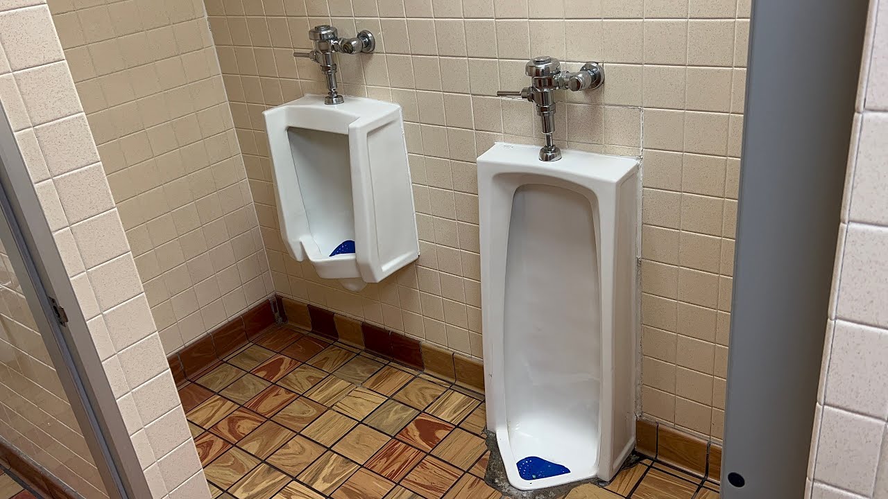 McDonalds Mens Restroom 10/1/2022 YouTube