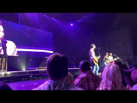 Beer Can in a Truck Bed - Old Dominion (live 11/16/19)