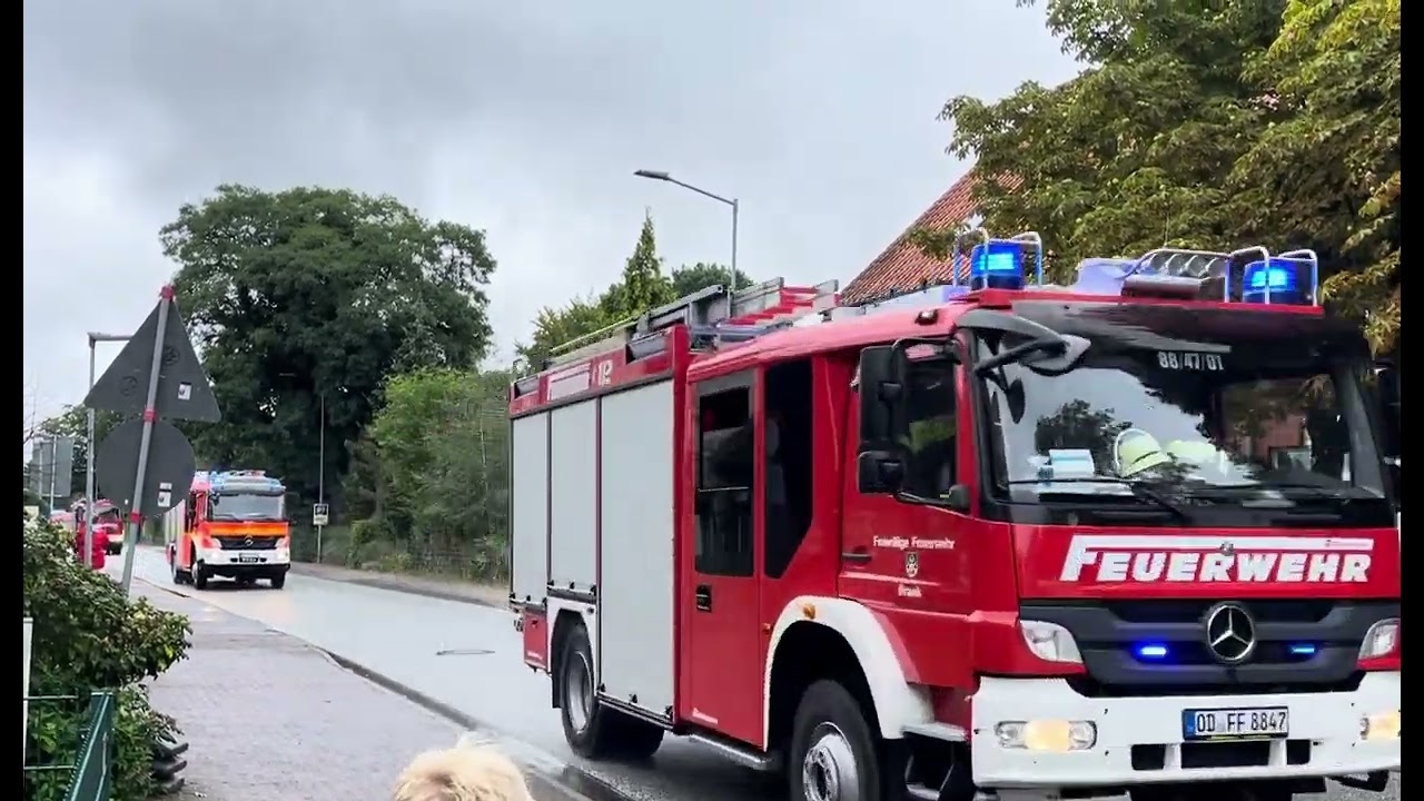 Zusehen ist die 3.FBTH des Kreises Stormarn auf übungsfahrt. 