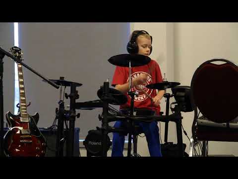 Video: Pe Drum Cu Mikah Meyer