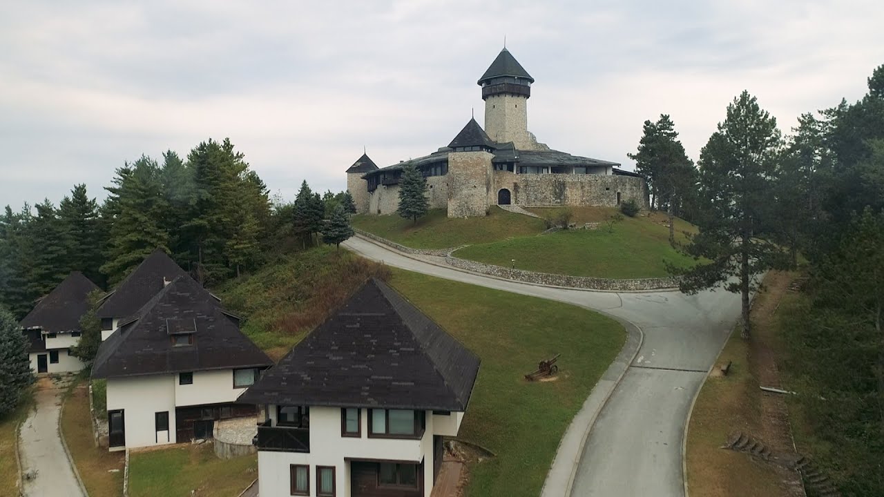 Nebo i zemlja: Velika Kladuša i Bužim