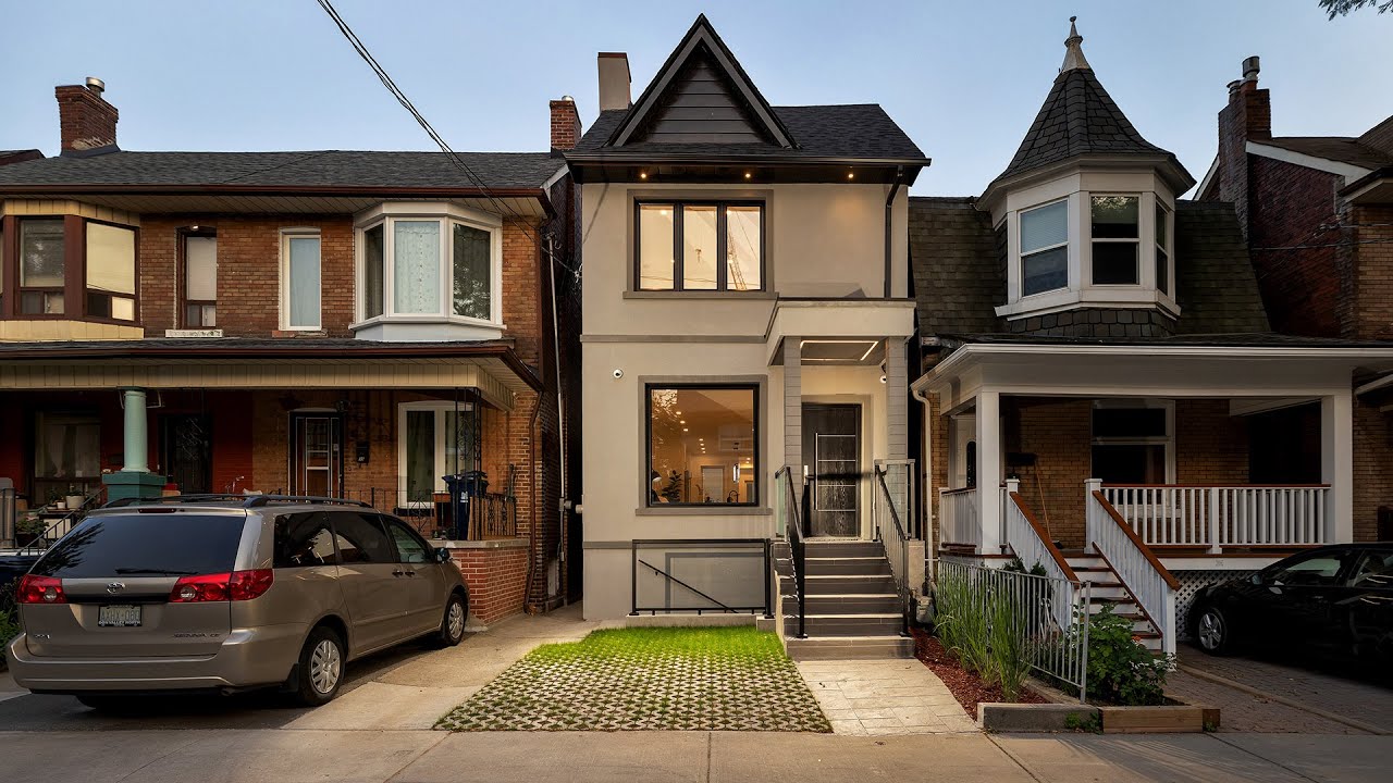 37 Burnfield Ave, Toronto, Ontario