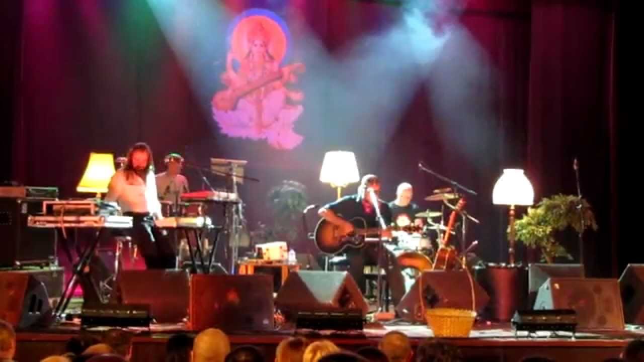 БГ в Павловском-Посаде 1.MOV - YouTube