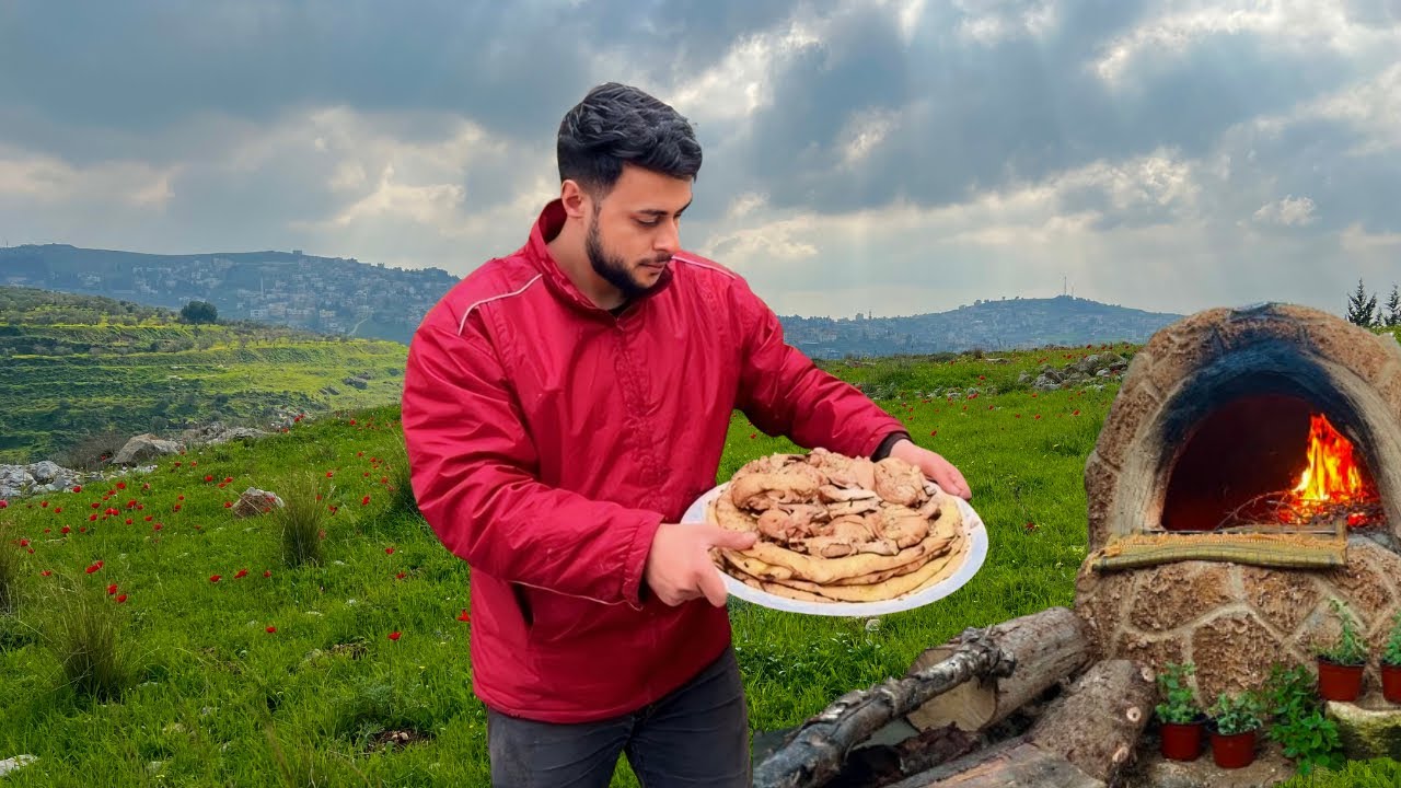 Palestinian musakhan with fresh olive oil | Life in the Palestinian countryside