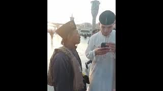 ORANG MADURA KETEMU ORANG ASING DI MEKKAH MENGGUNAKAN BAHASA MADURA