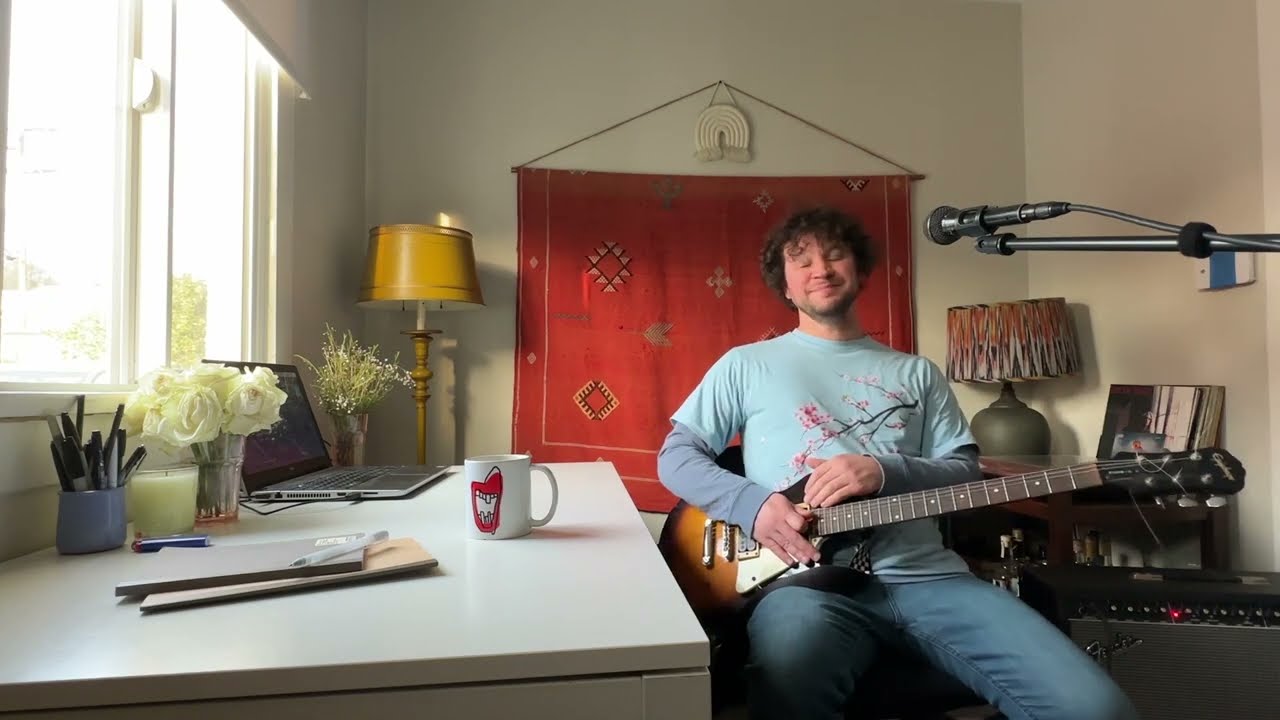 Cameron Scott Watson - "Old Yeller" (Desk Session)