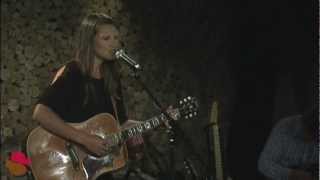 Rachel Taylor "Heartbreak" www.streamingcafe.net