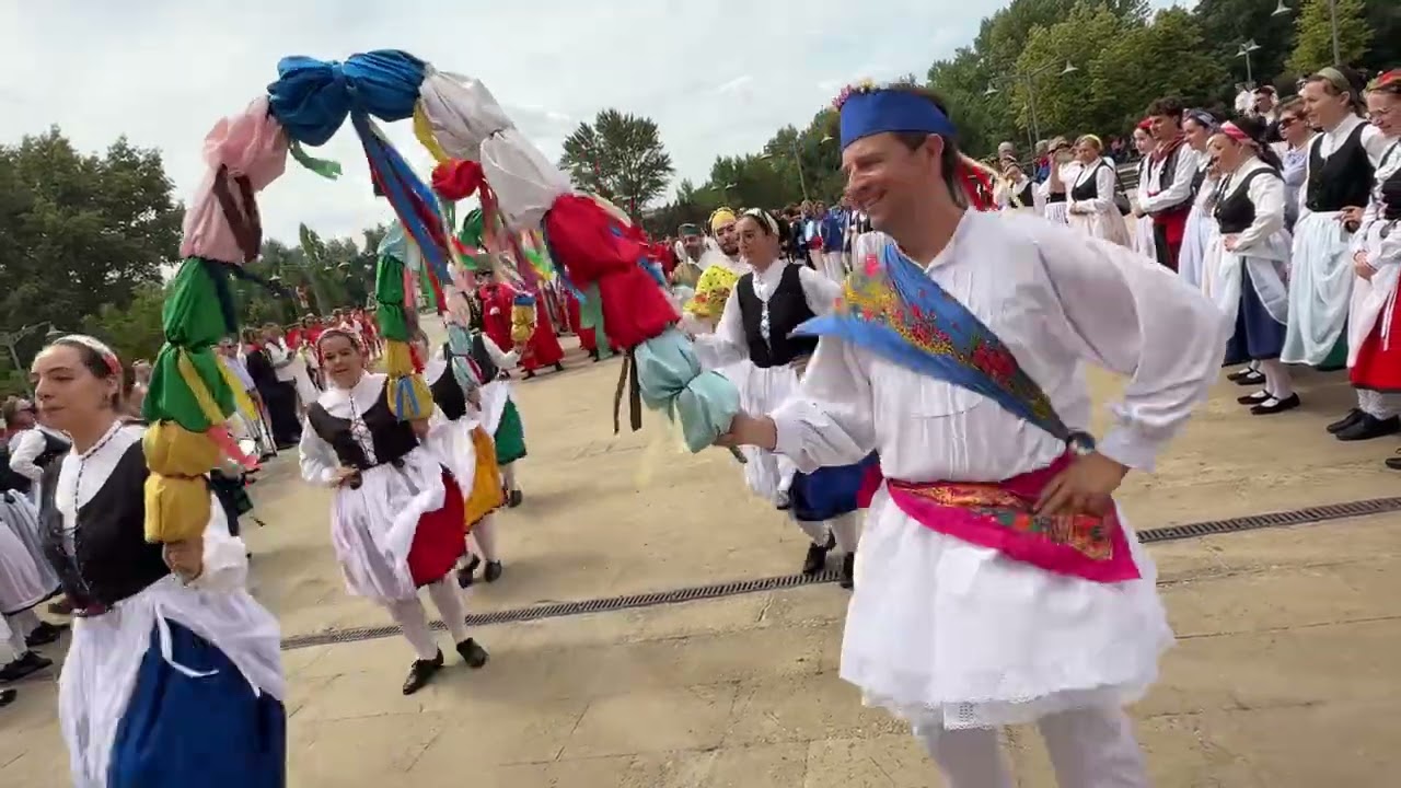 Así ha sido la entrada de los Santos Mártires a la catedral tras la procesión 