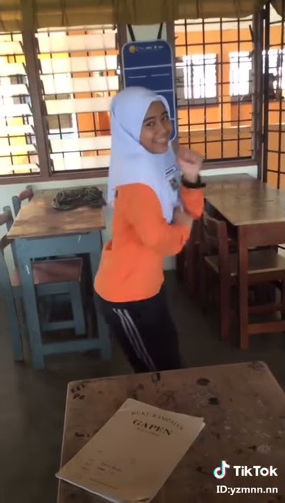 Budak sekolah mantap