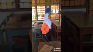 Budak sekolah mantap