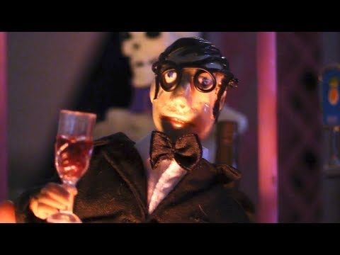 Neil Hamburger — Neil Hamburger is... Still Dwelling TRAILER