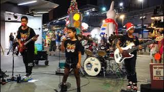 แสงสุดท้าย  - T.K.O. Band @ MBK Skywalk 17 Dec 2024