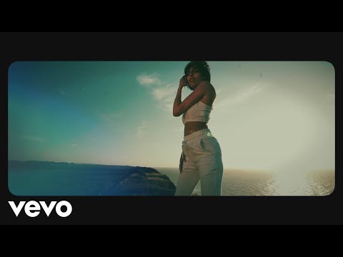 Youtube: Moon’a – Amore Mio (Clip officiel)