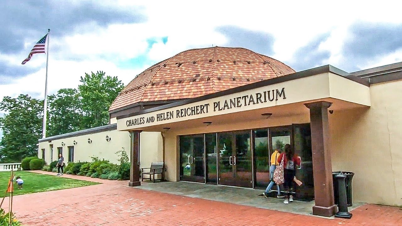 Vanderbilt Museum And Planetarium Hour