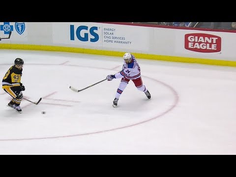 Boo Nieves first NHL goal | 12/05/2017 [HD]