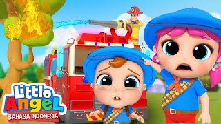 Mobil Pemadam Padamkan Api | Kartun Anak | Little Angel Bahasa Indonesia