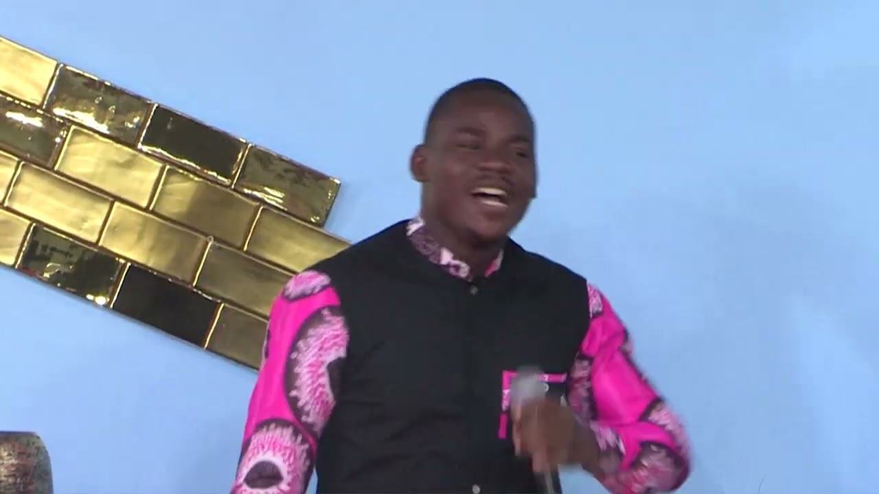 JE LE LOUE AVEC MA VOIX