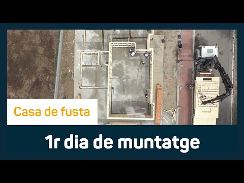 Vídeo: Com és una construcció de terra de fusta suspesa?