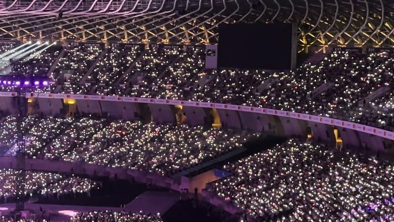 TWICE THIS IS FOR FEEL SPECIAL