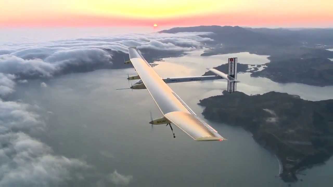 Полет через океан. Solar Impulse 2. Самолет на солнечных батареях. Высотный самолет на солнечных батареях. Кругосветный полет на самолете.