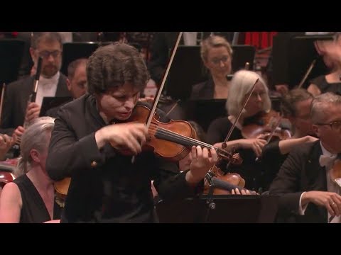 Augustin Hadelich plays Bartók Violin Concerto Nr. 2 LIVE