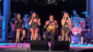 Ronald Isley performs with wife and sister-in-law “Make Me Say It Again Girl” Live (Chicago 6/16/24)