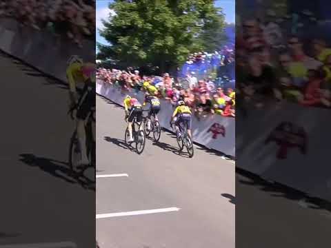 💪 Quelle fin de course en Tchéquie : Cian Uijtdebroeks craque et perd tout ! #shorts #cycling