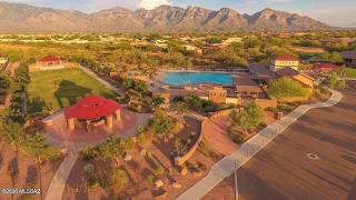 Better Than New home for sale in Oro Valley with Resort-Style Living at Its Finest