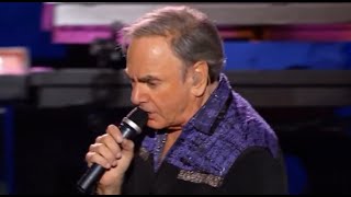 Neil Diamond sings his evocative song Cracklin Rosie in 4K