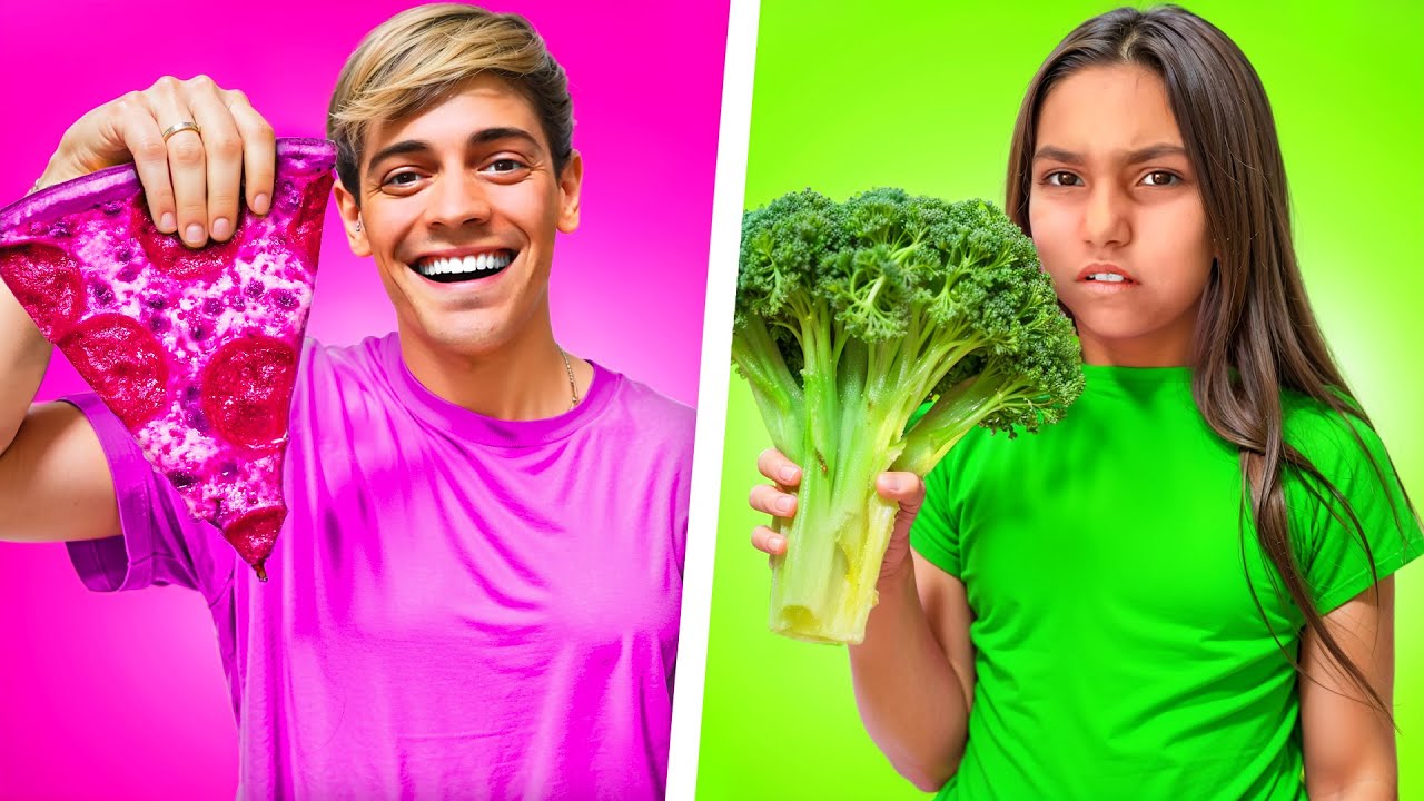 COMIENDO COMIDA DE UN SOLO COLOR