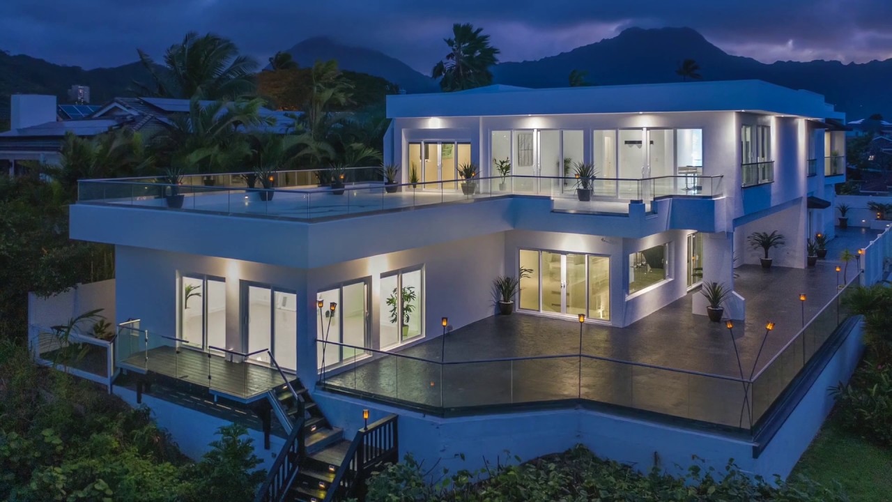 Modern Oceanfront Home Honolulu, Hawaii on Kaneohe Bay, KBayVilla