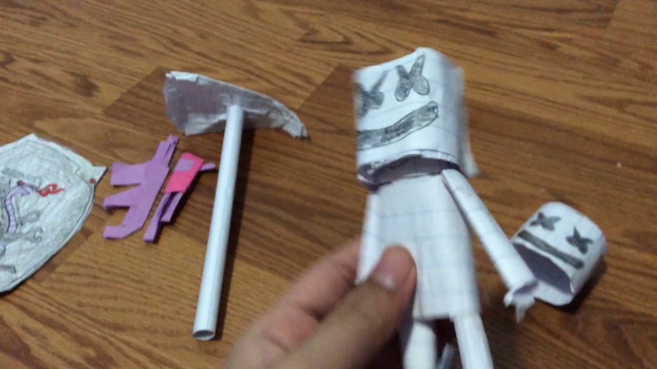 So I made paper fortnite stuff...... - YouTube