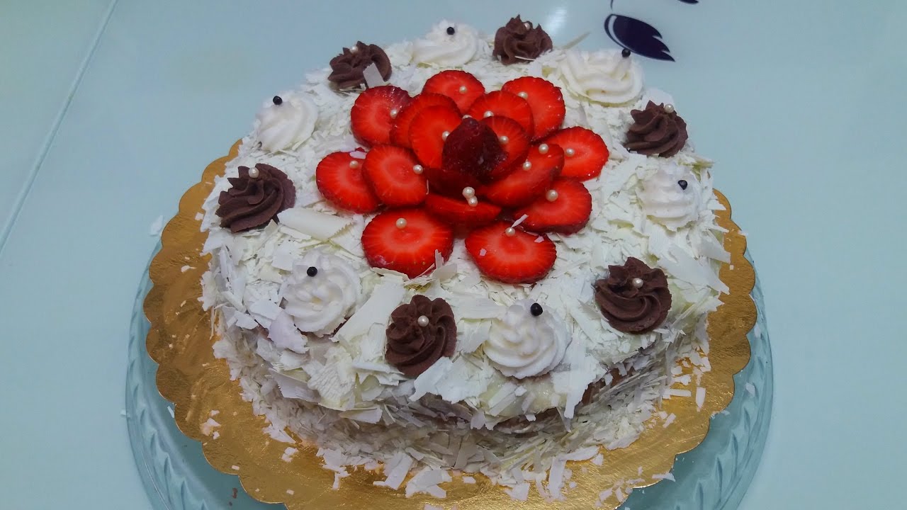 beyaz çikolalatalı çilekli pastaevde süsleme teknikleri YouTube