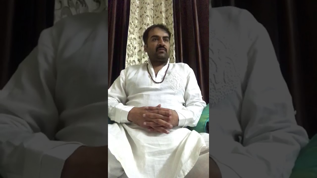 Biwi paad marti hai 😂