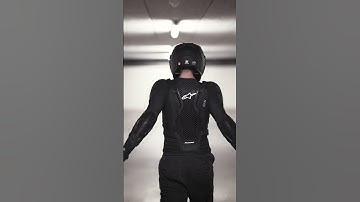 Taking #wearyourgear to the next level with the Alpinestars Bionic V2 Jacket 🔥!