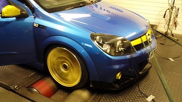 450+bhp astra vxr in rolling road