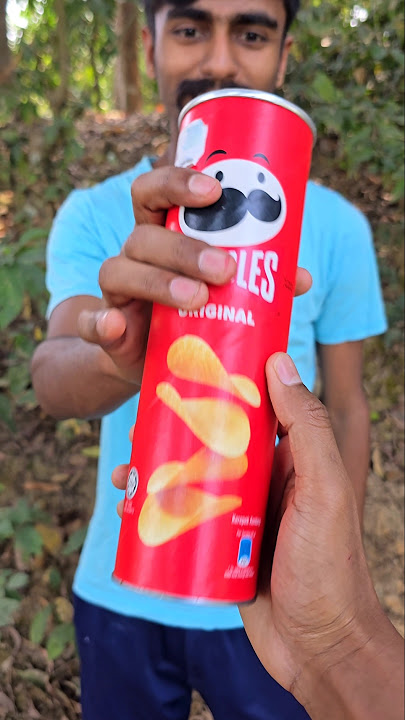 Sharing is Caring 🥰 Feeding Hungry Brothers A Heartwarming Act of Kindness ❤️