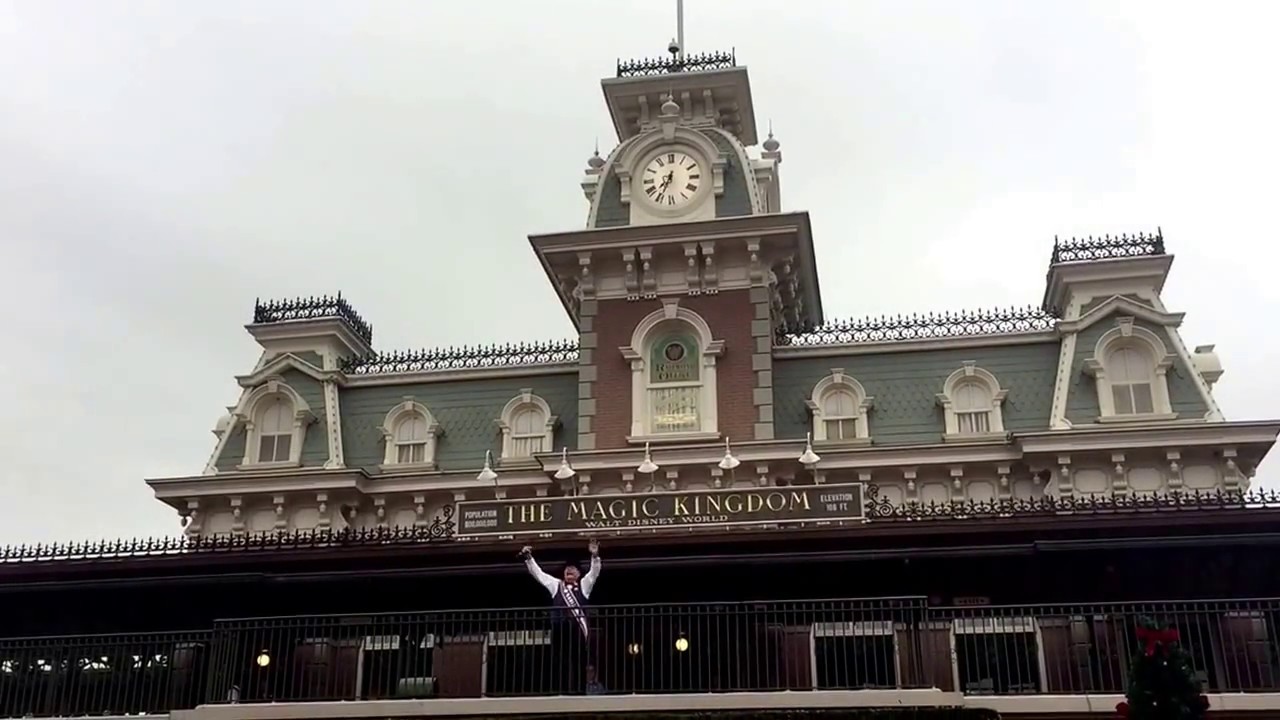Opening Show - Magic Kingdom - YouTube