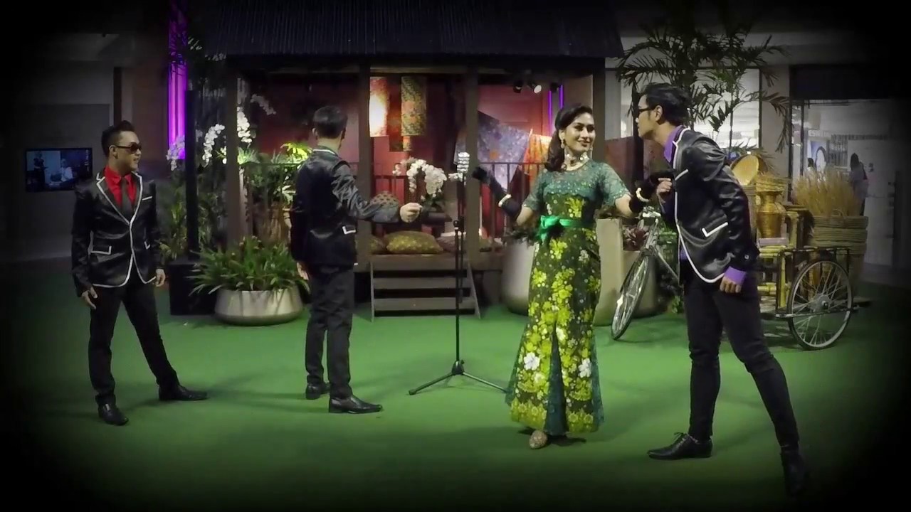 Darah Muda Saloma Wandie Arts Performance Youtube