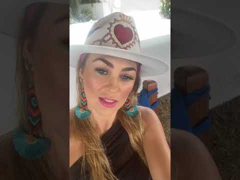Video: Aracely Arámbula A Carlos Ponce Na Scéne Vášne V La Doña