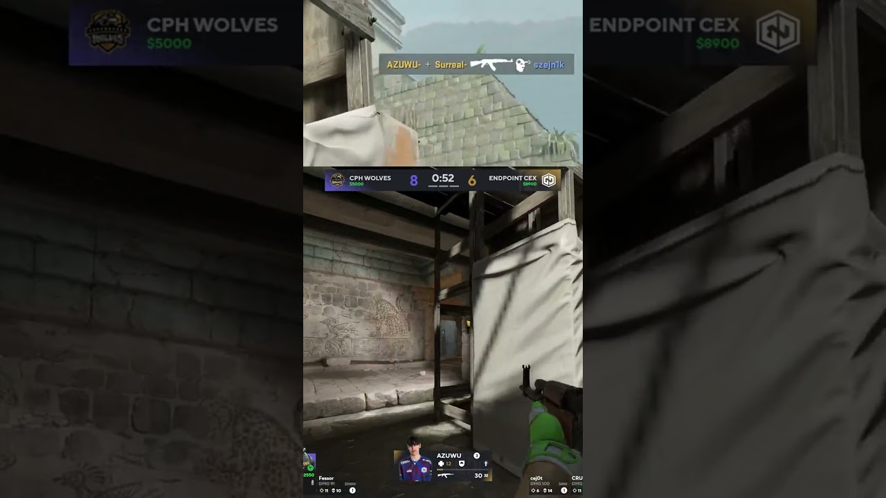 AZUWU turns the 2v4 🎯