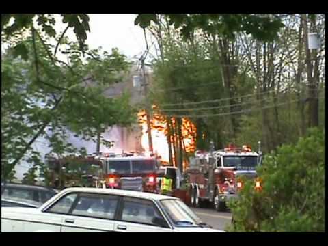 Gas Main Rupture with Fire - Franklin Twp. NJ - 4/...