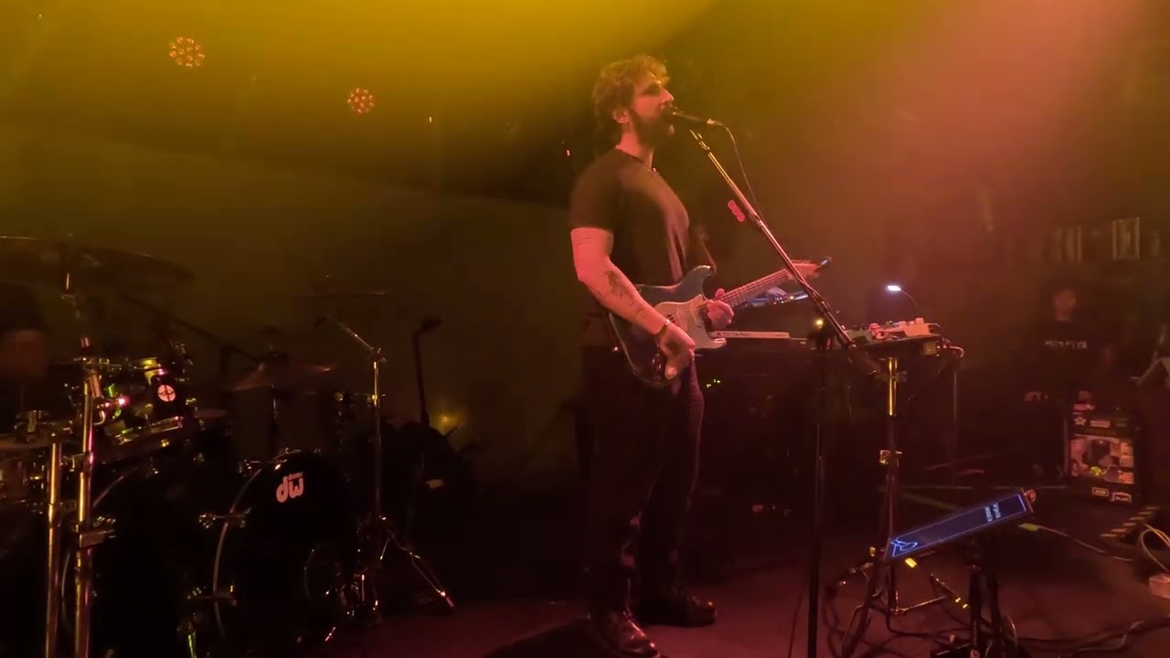 Two Feet - Had Some Drinks - (Live) - Mexico City 2025