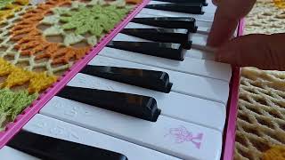 Yemenimde Harevar Yüreği̇mde Yare Var Ne Ben Öldüm Kurtuldum Ne Bu Derde Care Var