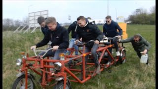 Motor Op Mega Tandem Bouwen En Door De Drive En Kloten