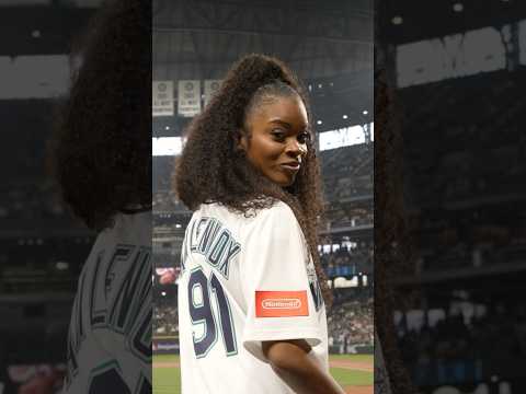 Seattle what a dreamy city you are. My first baseball game & my first pitch ever. Thank you Mariners