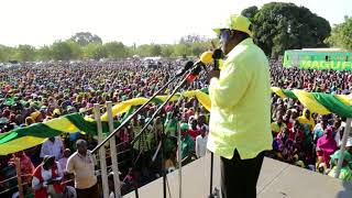 Magufuli Akiwa Katika Mkutano Wa Kampeni Za Ccm Mtwara 2015