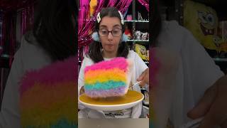 GIULIA FA LA BARBA A UNA TORTA😆🍰